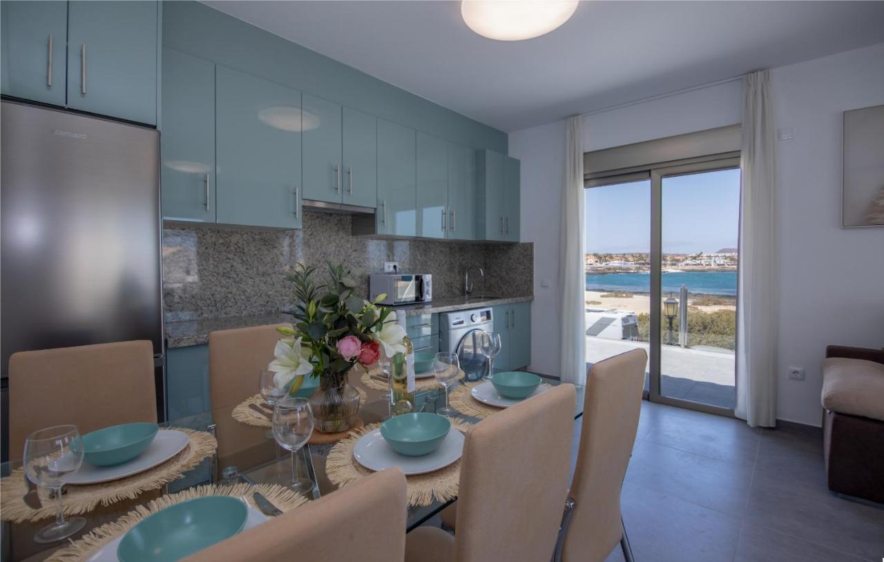 Apartment Holiday 5 Beachfront Corralejo By Holidays Home Bagian luar foto