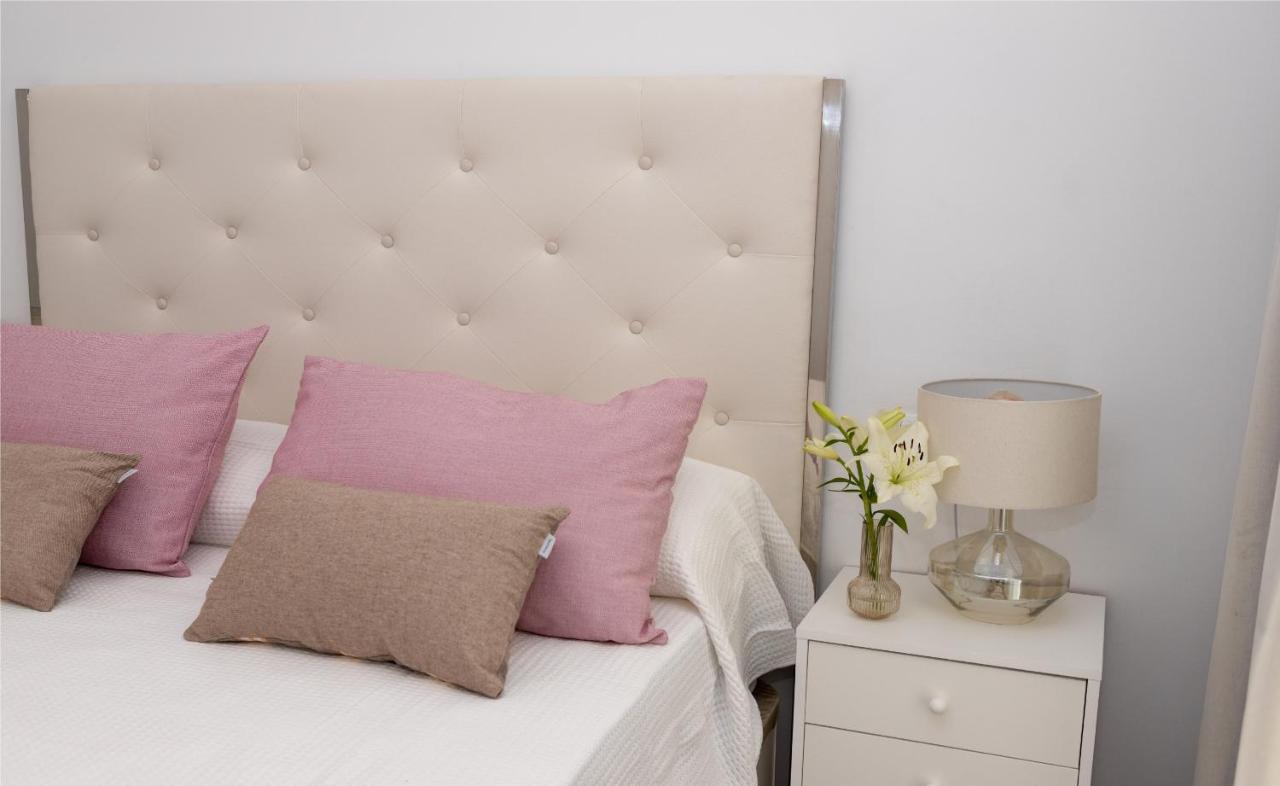 Apartment Holiday 5 Beachfront Corralejo By Holidays Home Bagian luar foto